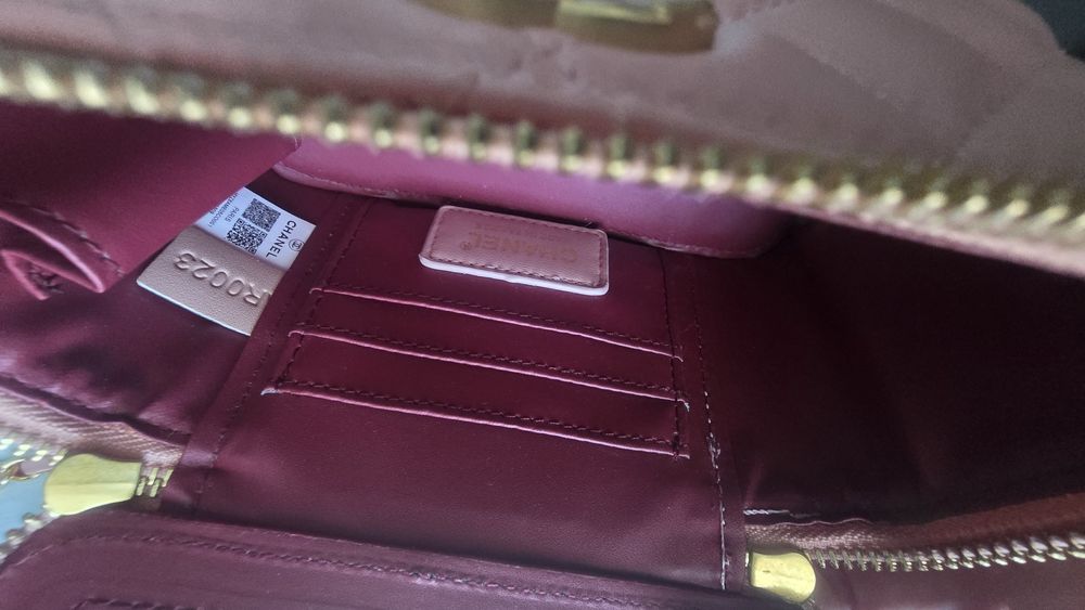 Малка розова чанта Chanel