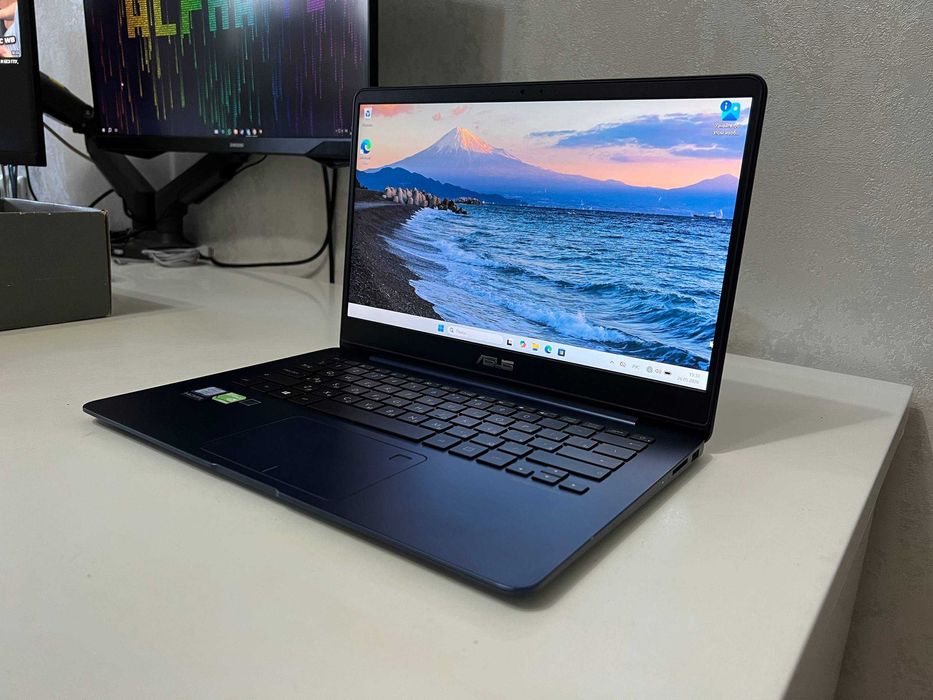 ASUS ZenBook UX430U / Core i7 / 940MX / SSD