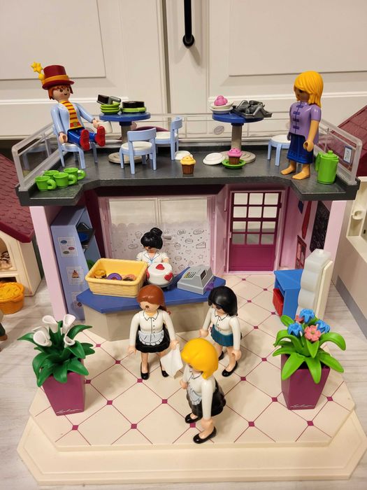 Seturi Playmobil: Spitalul, Cabinet Dentist, Cafenea, Casa Vanatorilor