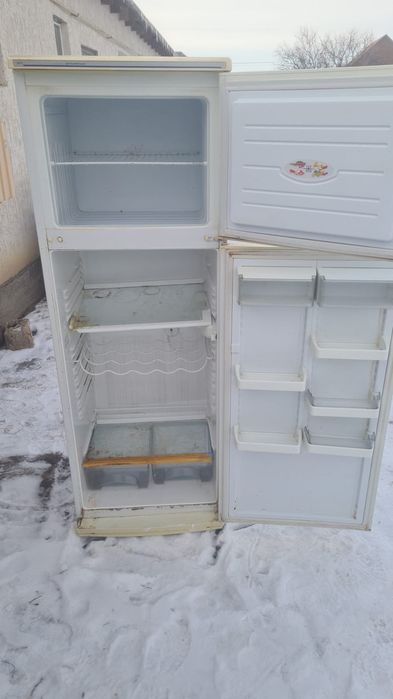 Продам  холодильник