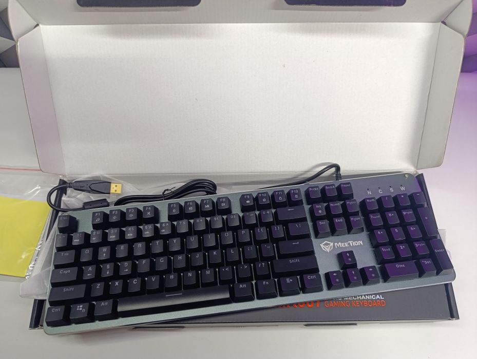 Cel mai mic preț Tastatura MeeTion mecanica iluminata nouă