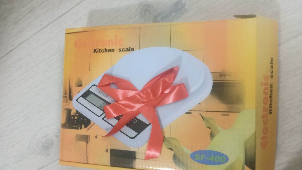 Кухонные весы новый