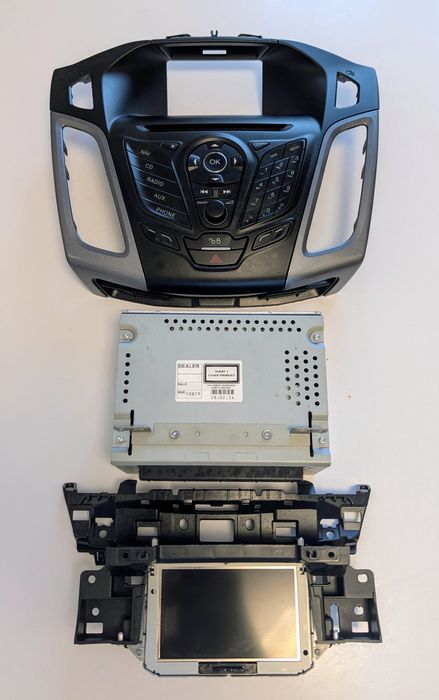 Navigație originală + card Ford Focus mk3