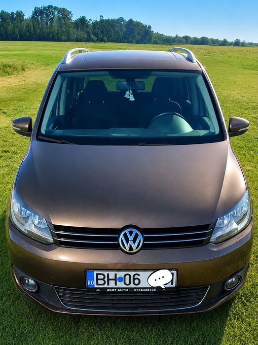 Volkswagen Touran 1.6 TDI • 2012 • 5 Locuri • Navi • Climatronic