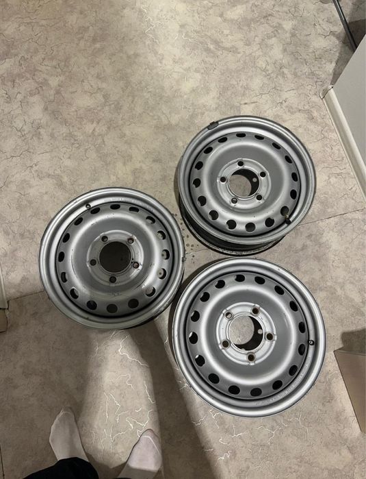 Диски Нива размер 16