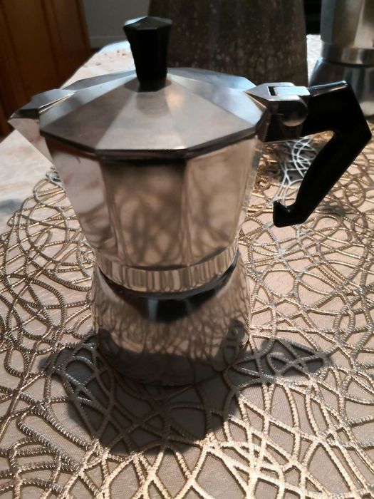 Cafetieră pentru aragaz
