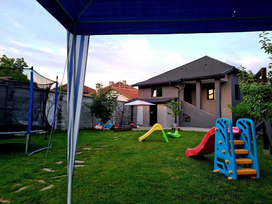 Продава се Къща в Видин, Гео Милев - 231 кв.м за 1074 €/кв.м - Снимка #3