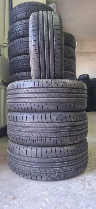 4бр. 225/55/17 Goodyear 6.8mm грайфер, дот 20г. +++