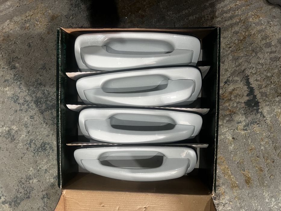 Продам запчасти на приору