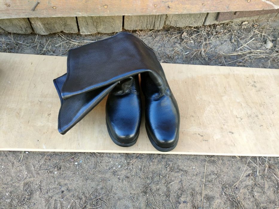 Продам новые сапоги яловые