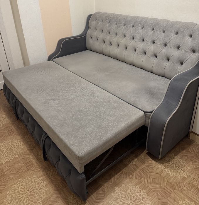 Диван двухспальный