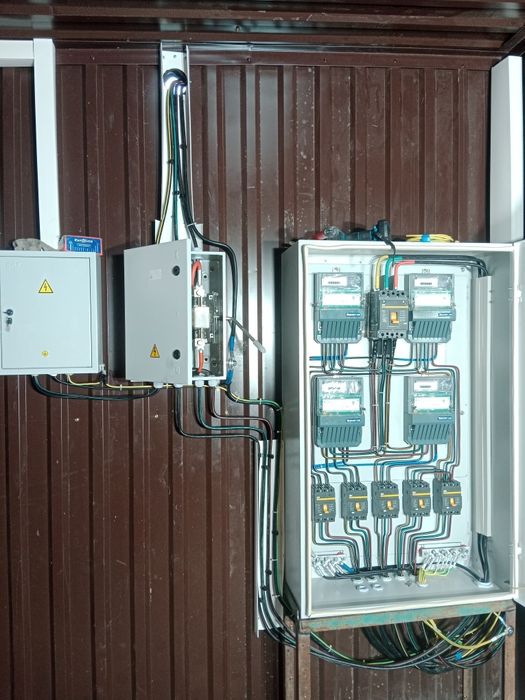 Электрик электрик