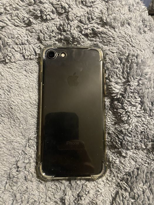 Продам iphone 7 32gb