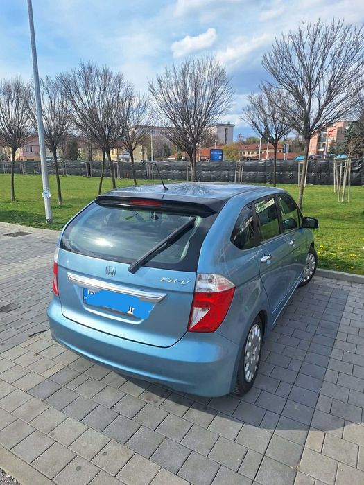 Honda FRV 2.0 - с газ