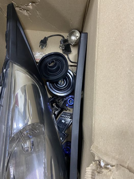 Spark fara kamplekt b/u holati zor