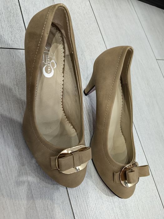 Дамски обувки 39