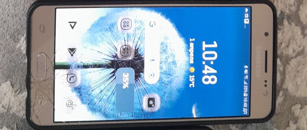 Продам телефон срочно