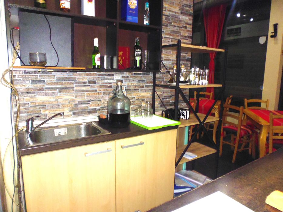 Оборудвано  заведение за продажба в ж.к. Люлин 8, гр. София