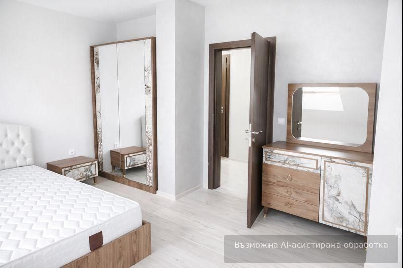 Дава се под наем Тристаен апартамент в Пловдив, Център - 185 кв.м за 797.64 € - Снимка #6