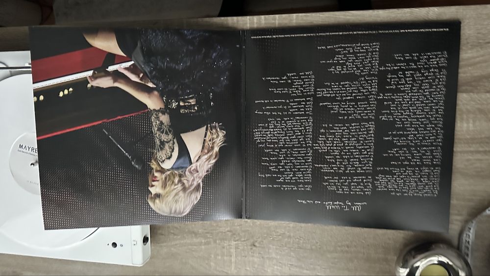 Foarte rar vinil taylor swift red taylors version pe rosu foarte rarrr