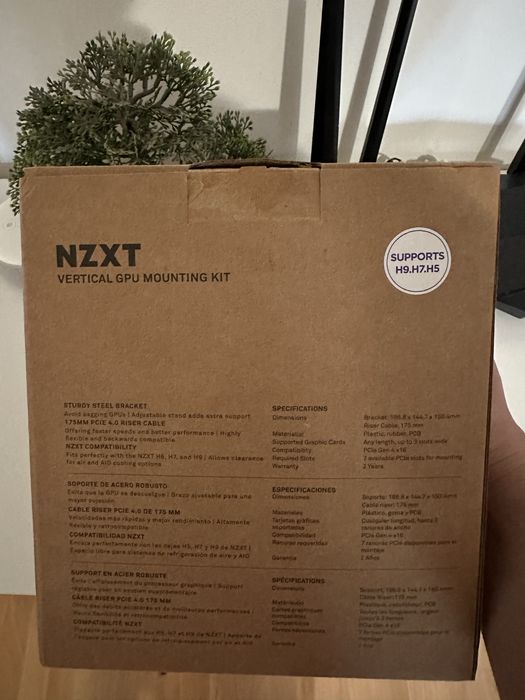 NZXT GPU Holder PCIe 4.0 Riser Cable, Alb