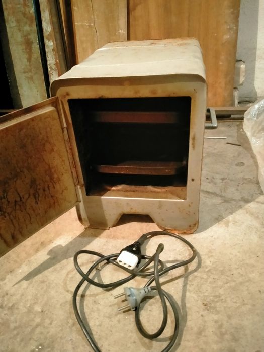 Продам электро печь ссср