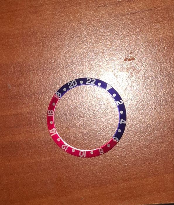 Rolex GMT-Master 1675 Pepsi Bezel Insert