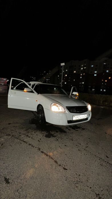 Продам Приору2013