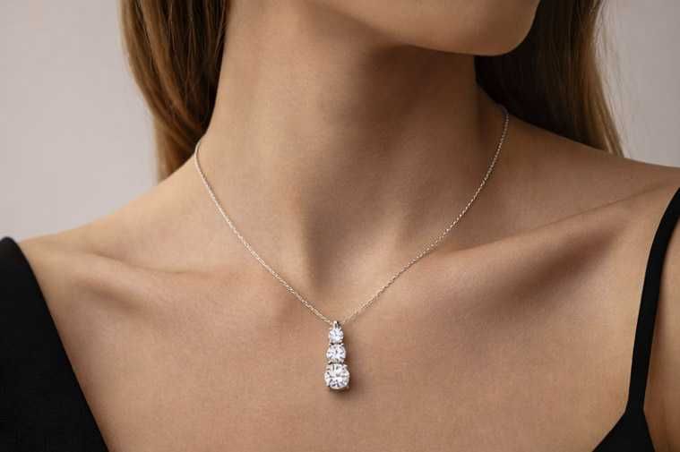 Colier Argint 925 cu 3 Moissanite – Efect Diamant | Nou, cu certificat