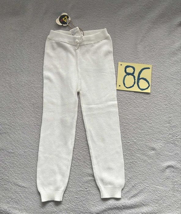Costum marimea 86 + Pantaloni 86