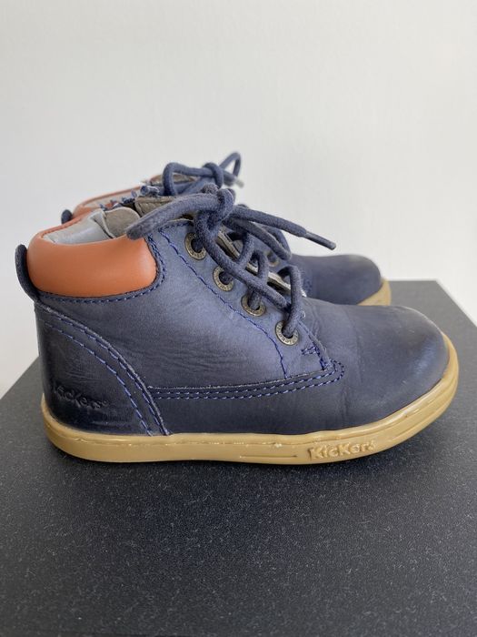 Кожени обувки Kickers