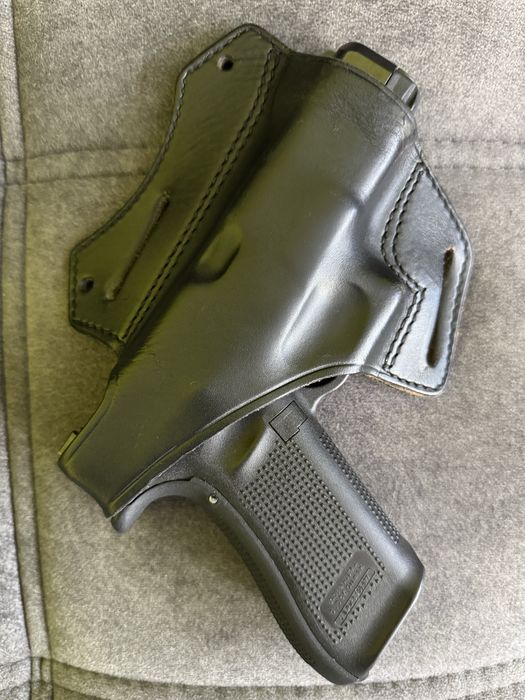 Кожен кобур за Glock 17 Sickinger