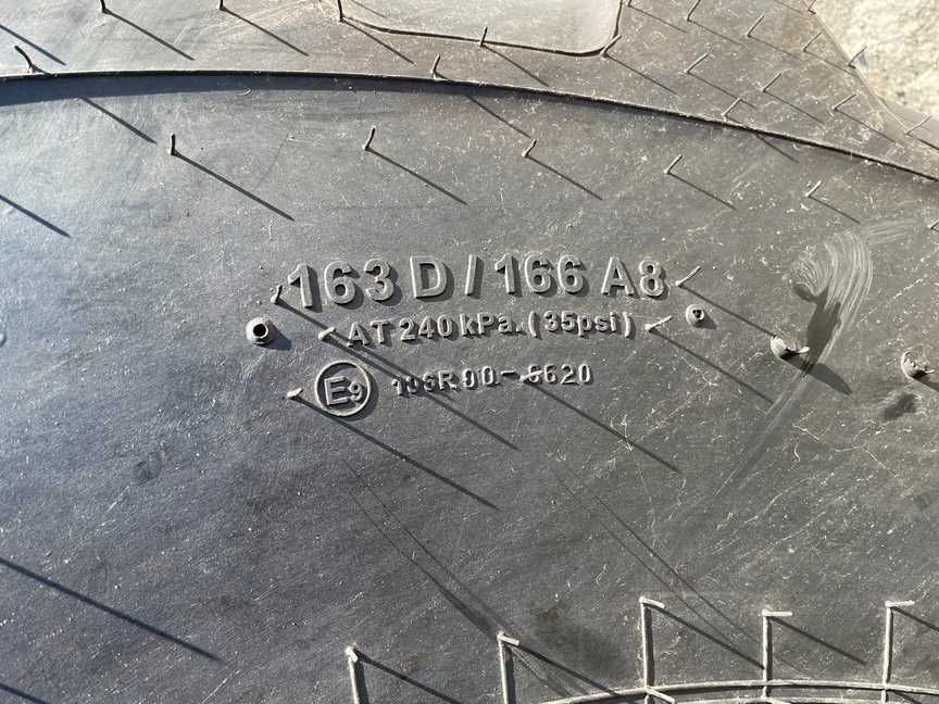 Cauciucuri noi radiale 650/65 R38 marca MRL tractor CASE