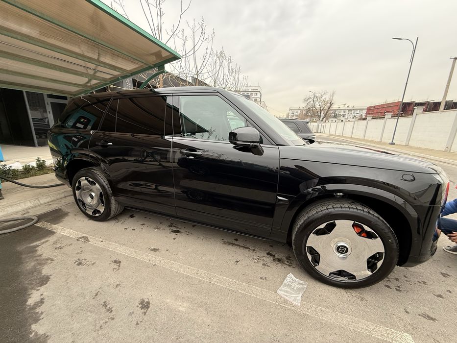 Zeekr 9X Ultra 70 kWt с доплнительными опциями. В наличии.