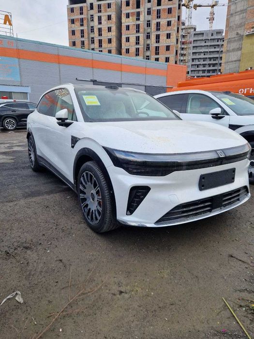 Zeekr 7x awd 2026 yil full xamma dop opciya bor