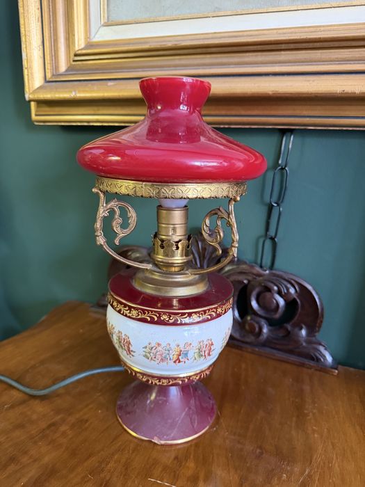 Veioza - lampa rosie