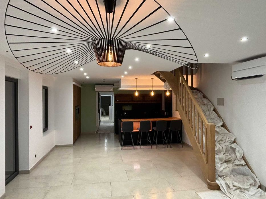 RENOVĂRI DE LA A LA Z 

Cauți renovare