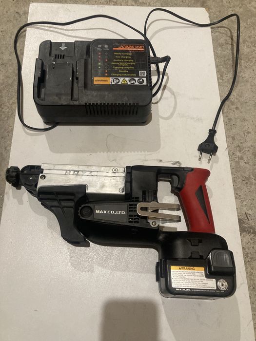 Masina de insurubat Max PJCD 5551 14,4V