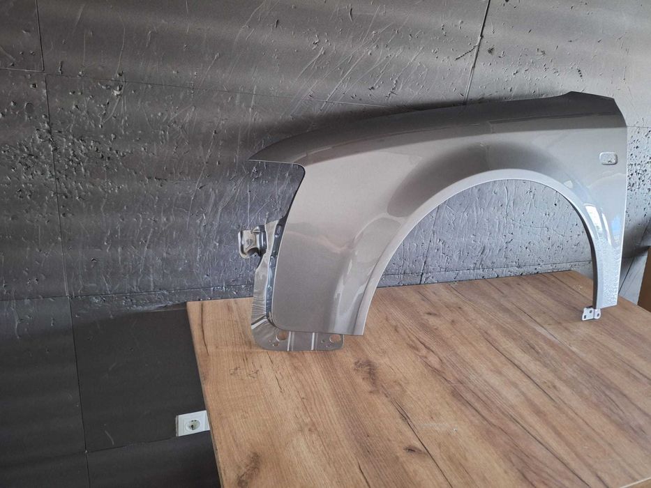 Aripa Fata Stanga Audi A4 B6 An 2000-2004 (LY7Q (Gri))