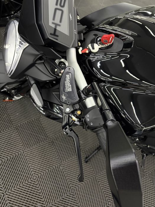 MV Agusta Brutale 800 • 637km parcursi