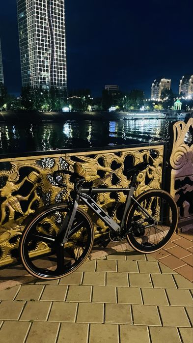 Продам срочна 100тыс  размер м-ка