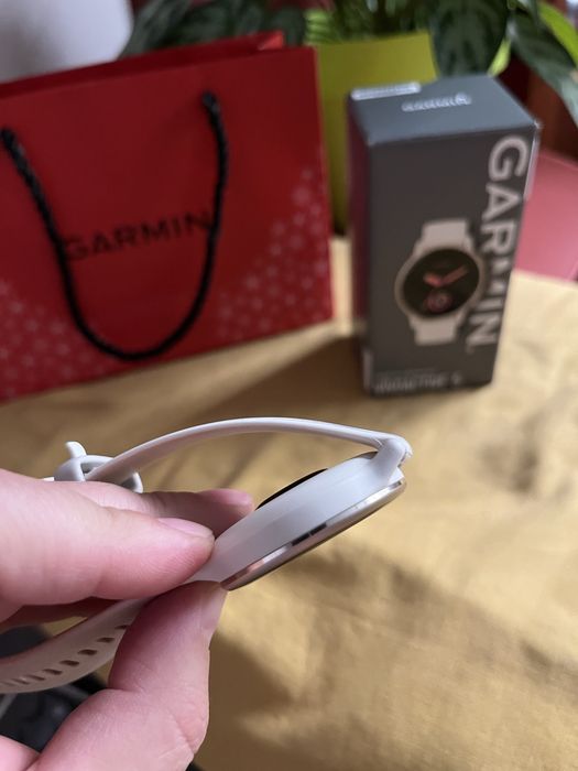 Часы Garmin vivoactive 5