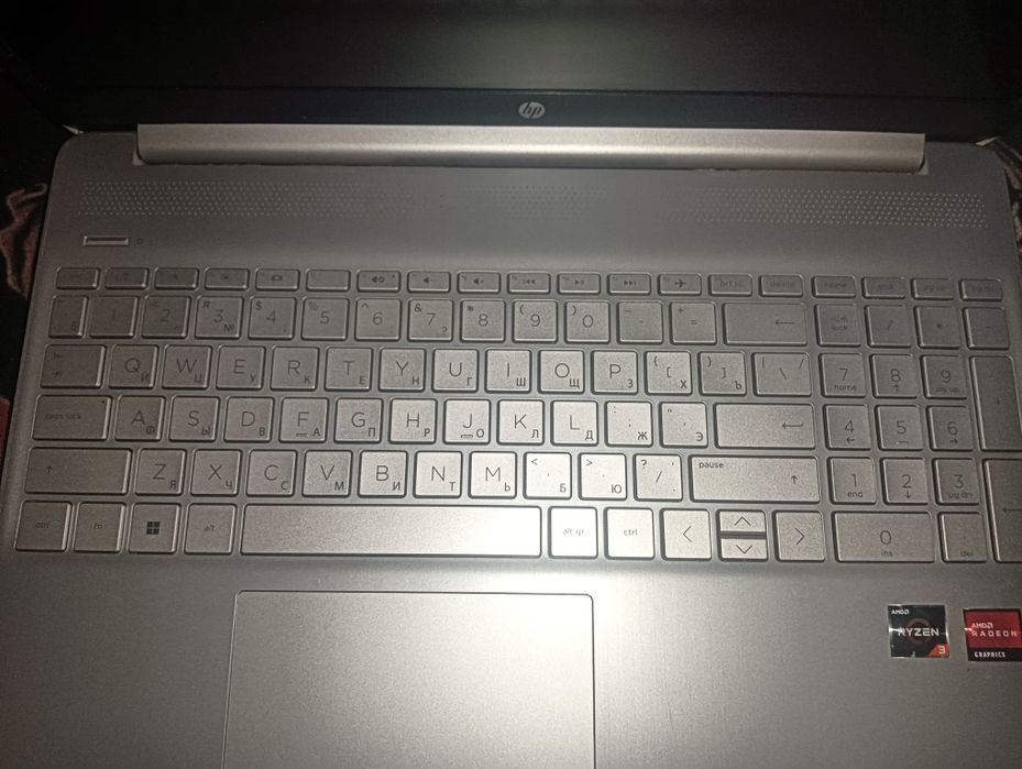 HP Ноутбук 15s-eq1195ur