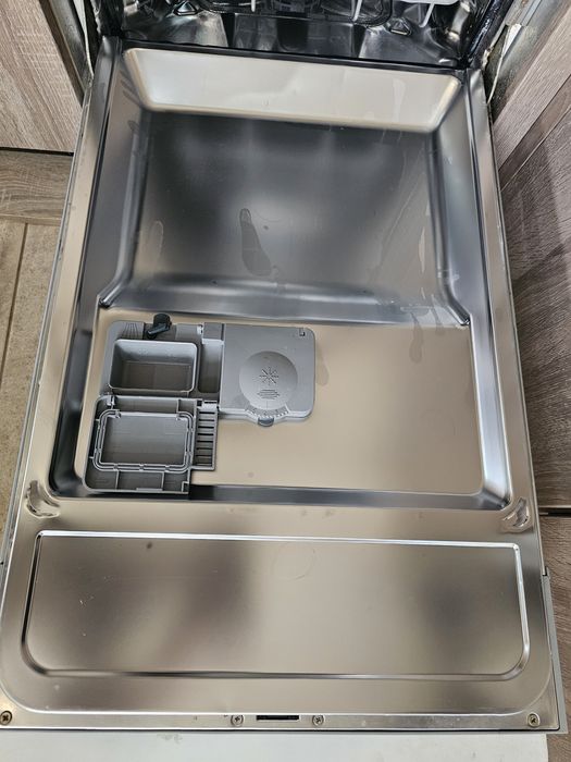 Съдомиялна за вграждане Beko 45 см