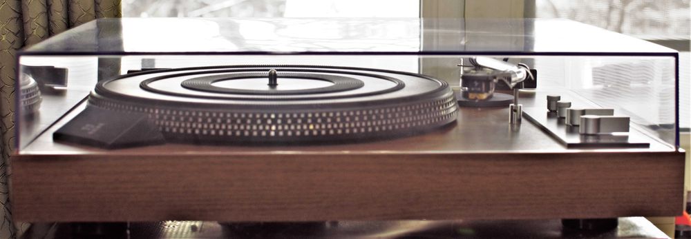 Проигрыватель виниловых дисков Yamaha YP 511