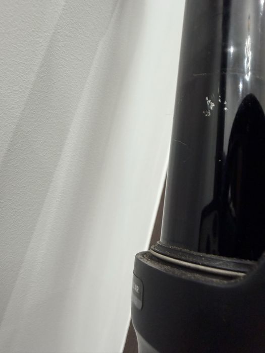 вилка RockShox Yari RC 27.5