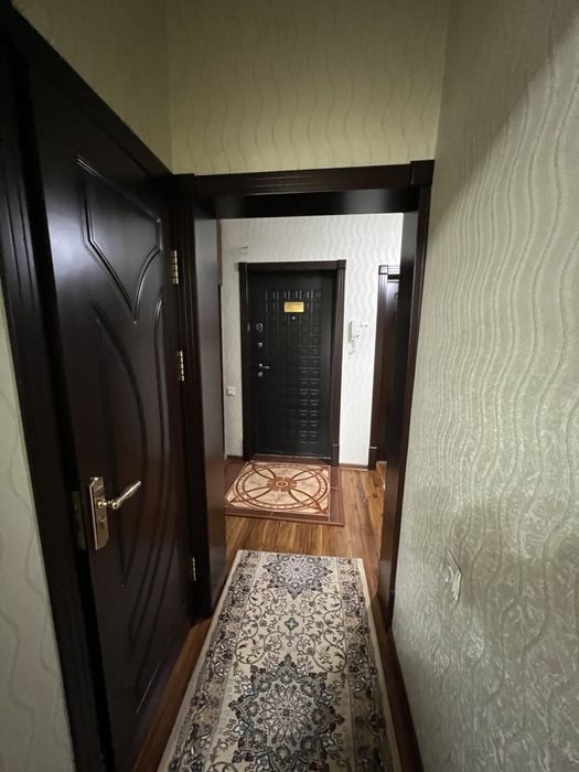 Своя квартира. Бывший кинотеатр Нукус. Кафе Нихол