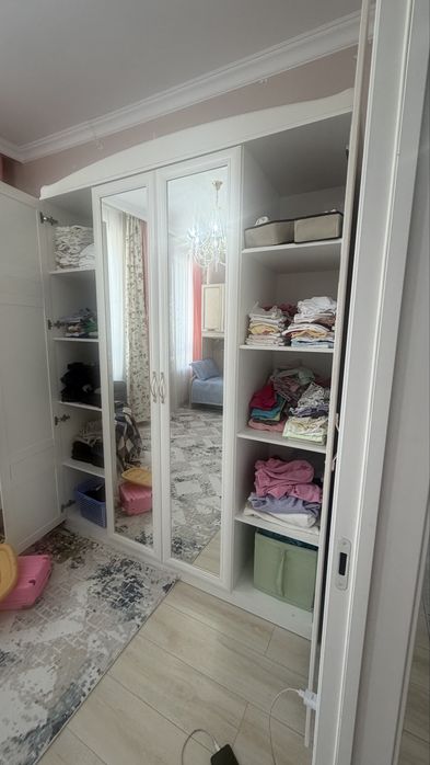 Шкаф  плательный