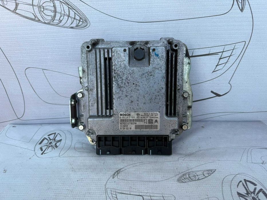 Calculator Motor ECU Bosch Mitsubishi Outlander 2.2 HDi 9663757988 / 0281013666 2009 / [2007-2012] / (5B2)