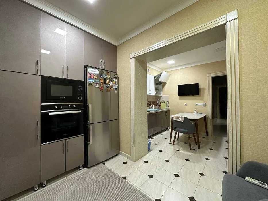 Алайский базар сдам 3 комнат 95кв минор метро ц5  ц4  ц6 ц2 ардус